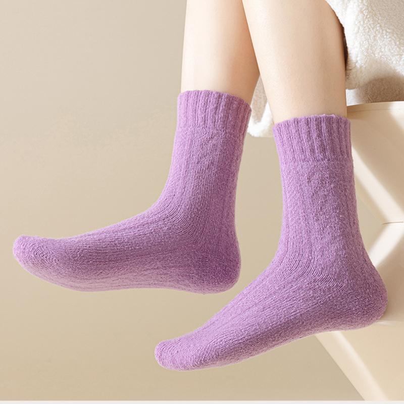 Girls' Mid Length Knitted Socks Women Sweet Heart Printed Socks Comfortable High-elasticity Thick Warm Socks