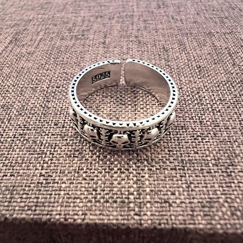 

Кольцо Dark Series Retro Skull Five-Claw Ring - крутой аксессуар в стиле хип-хоп и уличный стиль Adjustable