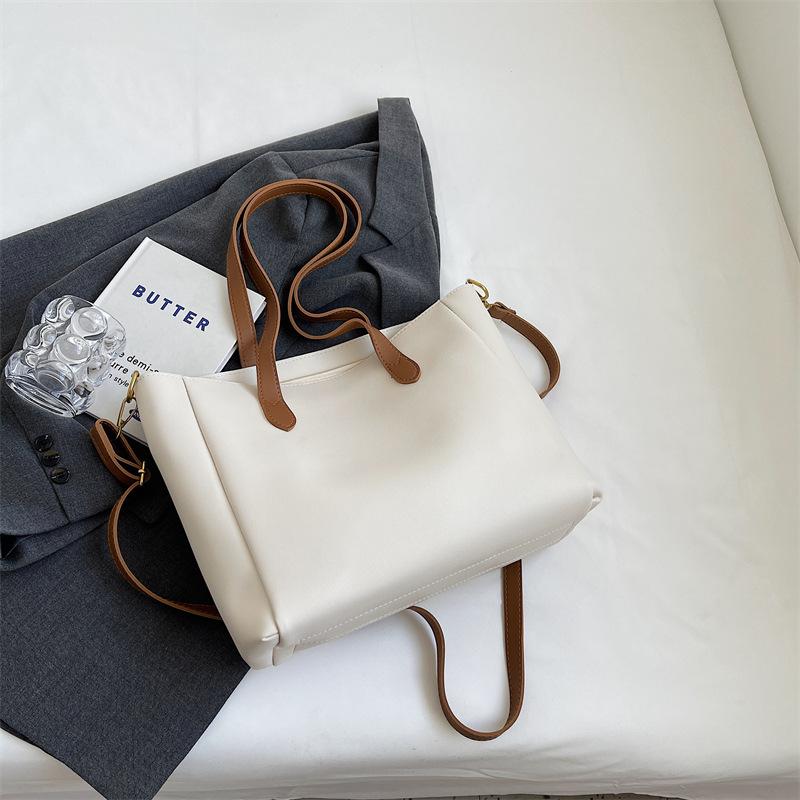 High-end texture large-capacity commuter tote bag women's new fashionable versatile messenger shoulder bag