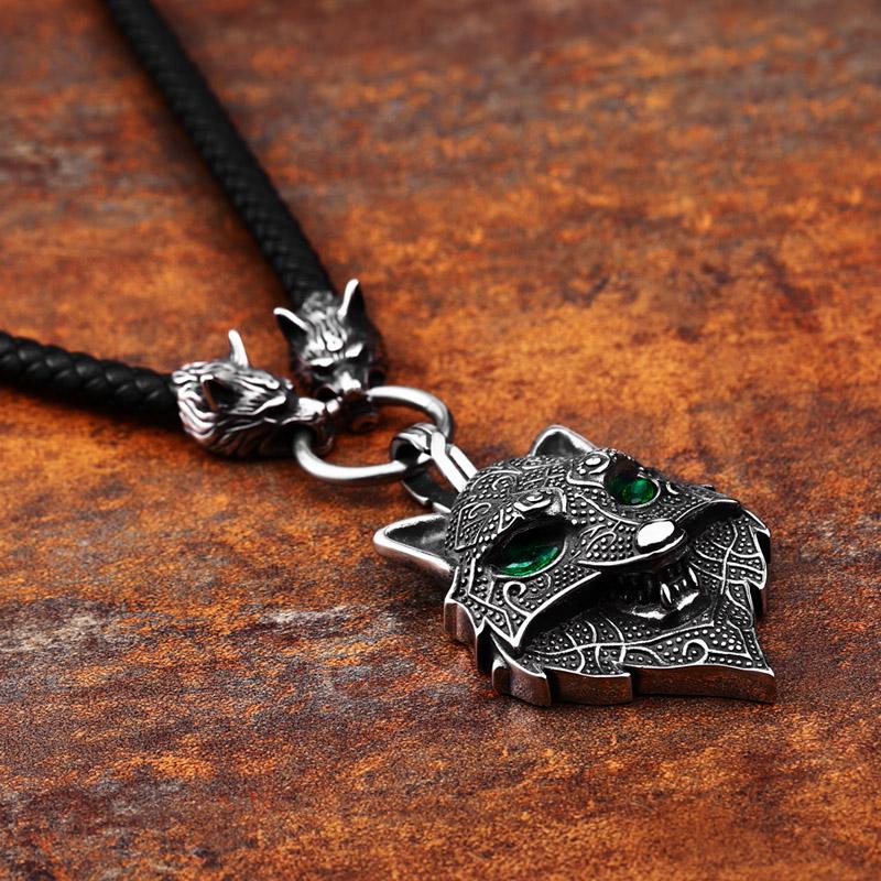 BEIER 2023 New Style Viking Stainless Steel Wolf Head Green Pendant Double Wolf Heads Necklace Animal Jewelry Gift