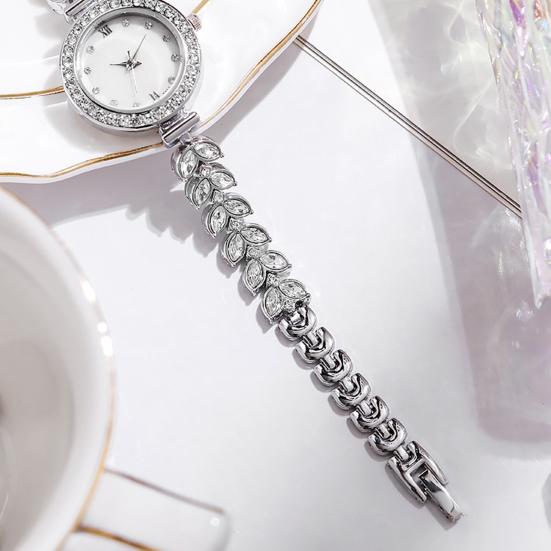 Ladies Rhinestone Bracelet Watch Luxury Quartz Watch Round Dial Elegant Wristwatch for Work Party Date