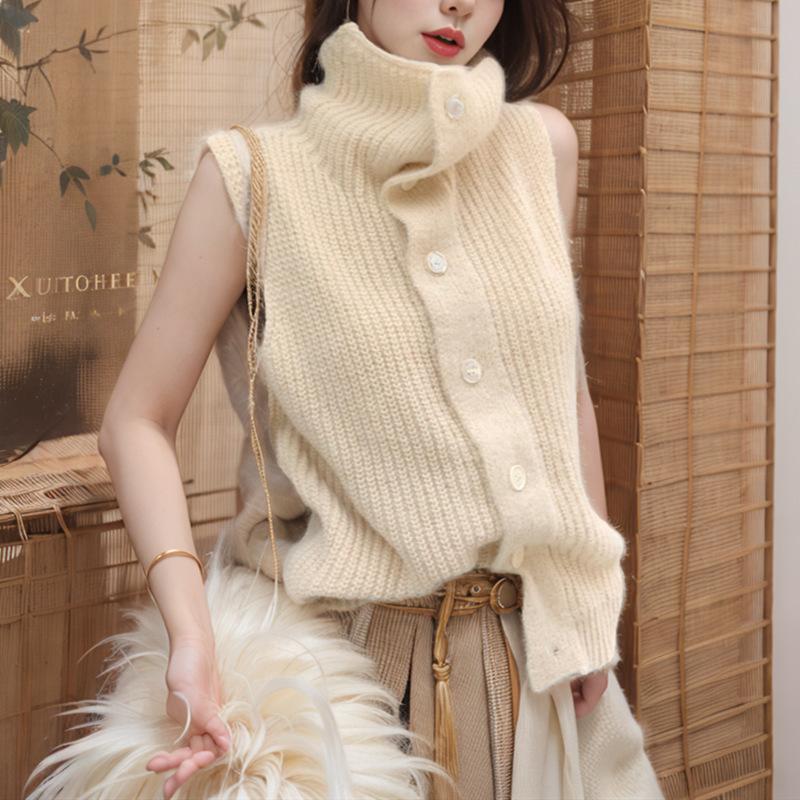 Gentle Wind Sleeveless Turtleneck Single-breasted Knitted Vest for Women, Slim and Thin In Spring and Autumn, Solid Color Fashionable Top for Women