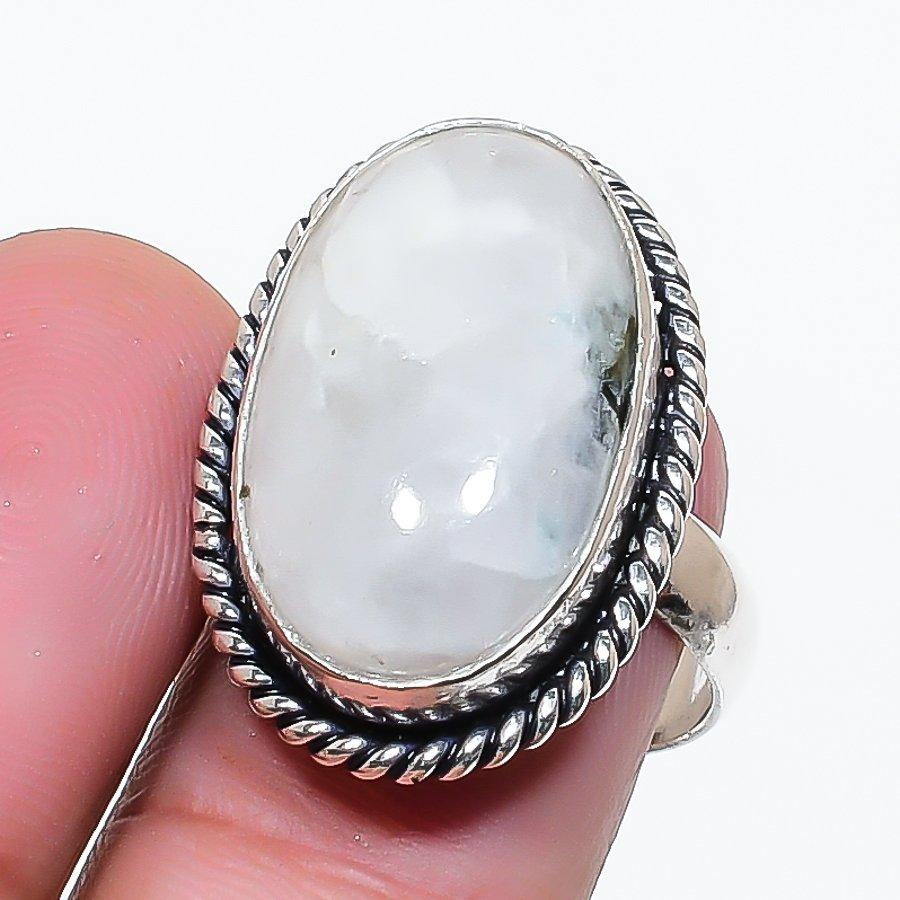 Natural Moonstone Gemstone 925 Sterling Silver Jewelry Ring Size 6.5 AR-17951