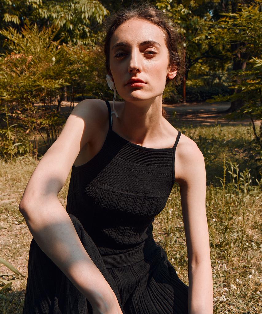 RE RHEE Knitted Pleats Midi Skirt Black