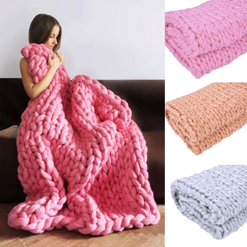 Luxurious Chunky Knitted Blanket With Soft Merino Wool For Cozy Winter Nights