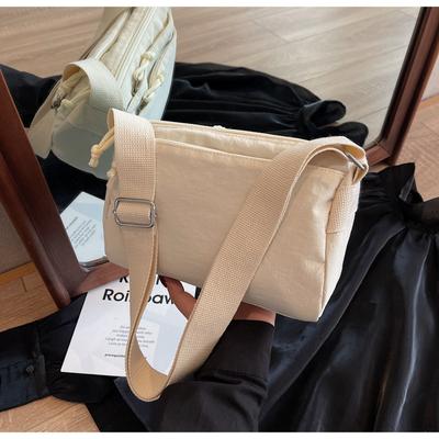 Canvas Bag Women's Spring and Summer Versatile New Shoulder Messenger Bag Sports and Leisure Premium Pillow Bag