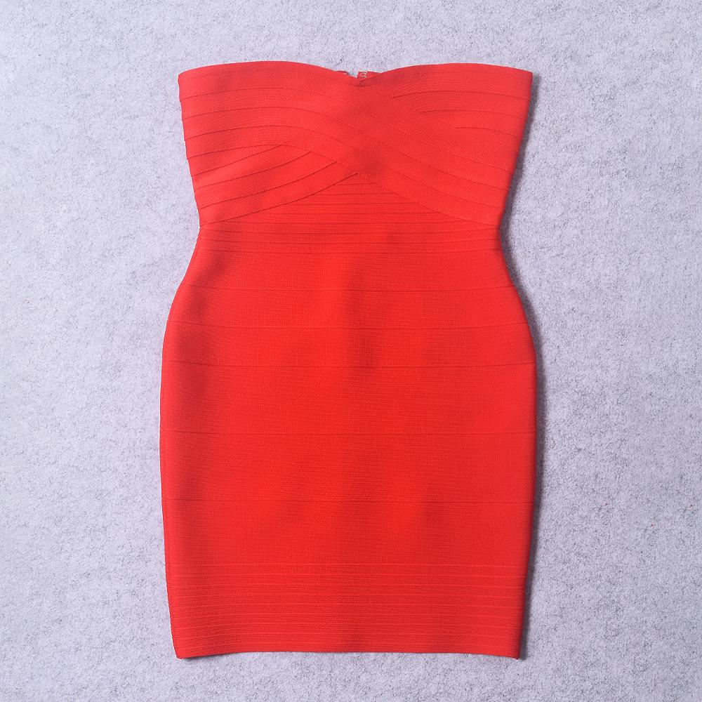 Luxury Off-Shoulder Bandeau Bandage Dress with Stripe Pattern and Waist-Cinching Hip-Hugging Design