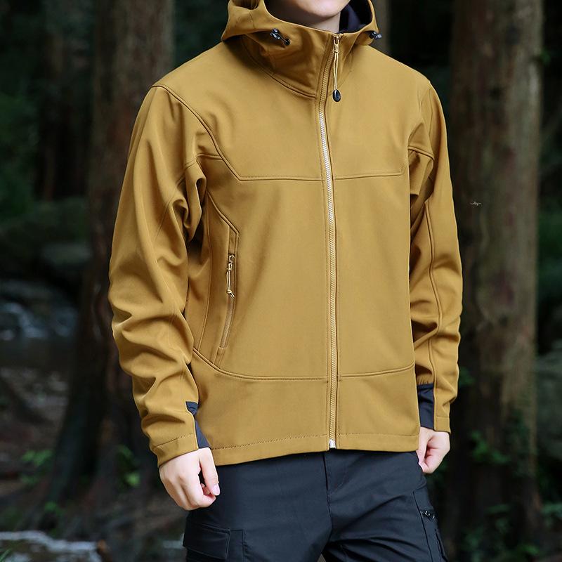 Large Men's Soft Shell Windproof Outdoor Jacket with Detachable Lining