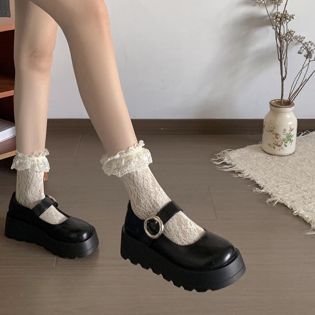 Scarpe basse in pelle nere versatili stile britannico con plateau da donna 2025 nuove autunnali per rialzo gonna suola morbida scarpe Mary Jane