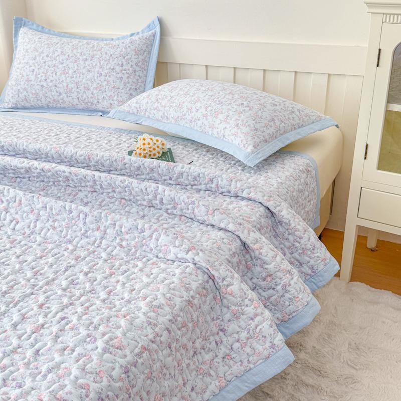 1Pc Purple Flower Quilted Bedspreads For Bed Thick Patchwork Blanket Single/Queen/King Floral Style Quilted Duvet Soft Bedspread