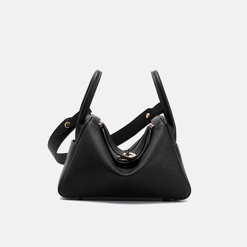 

Lindy Bag 2025: Classic European & American Fashion, Litchi Pattern, Single Shoulder & Crossbody Doctor Handbag Large (26*18*14cm) чорний