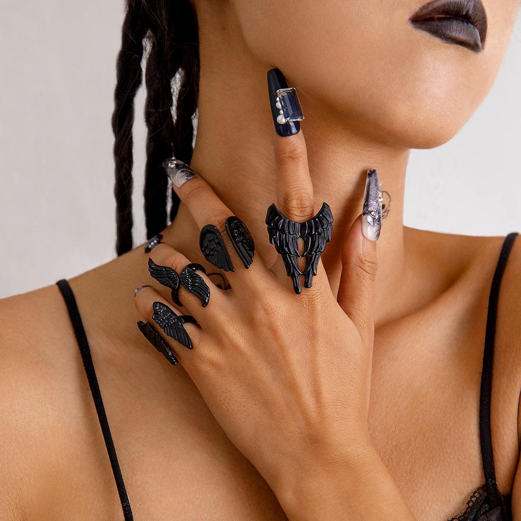 European and American dark angel wing rings punk style vintage feather articulated rings four-piece set for women