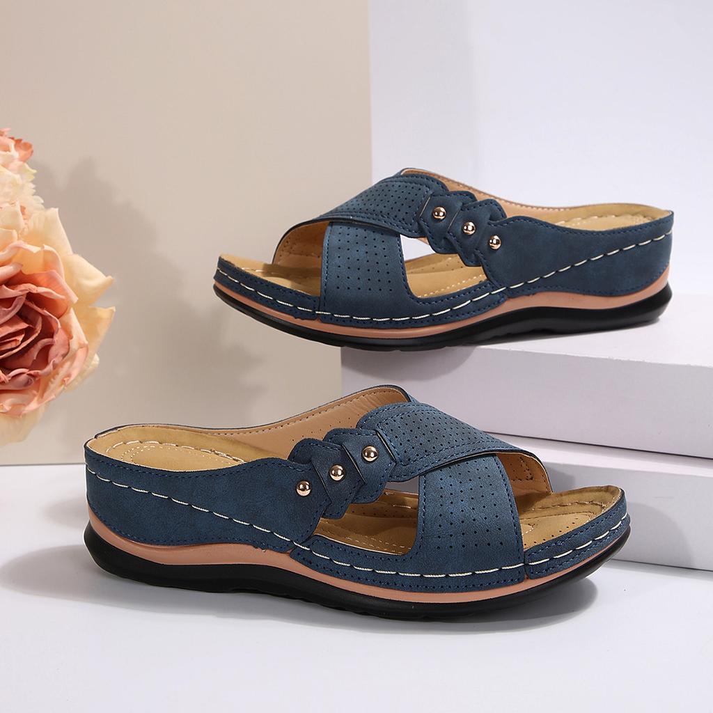 Fashion Women Slippers Summer Peep Toe Wedge Slippers Fashion Platform Sandals Retro Design Slippers Outdoor Beach Shoes Sandalias Mujer