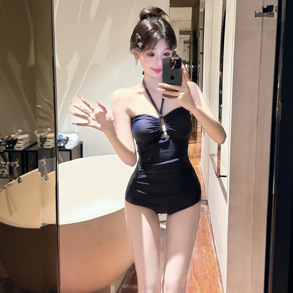 Beautiful summer pure desire wind small breasts gather sexy neck backless seaside vacation one-piece swimsuit 's
