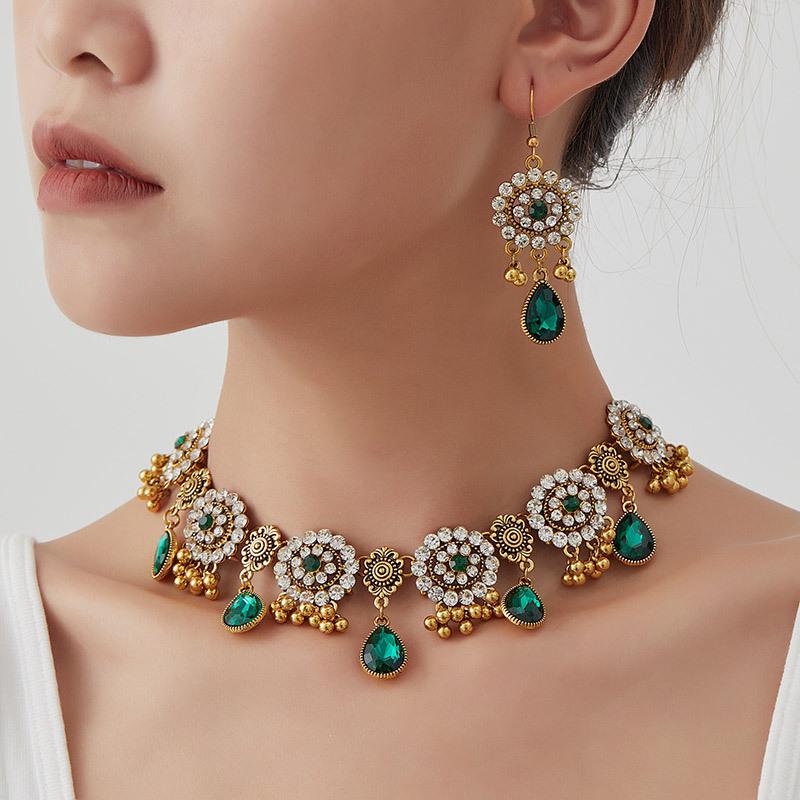 Evropský etnický styl Kapka Květina Šperky Set pro Ženy - Plně Diamantové Náušnice & Náhrdelník