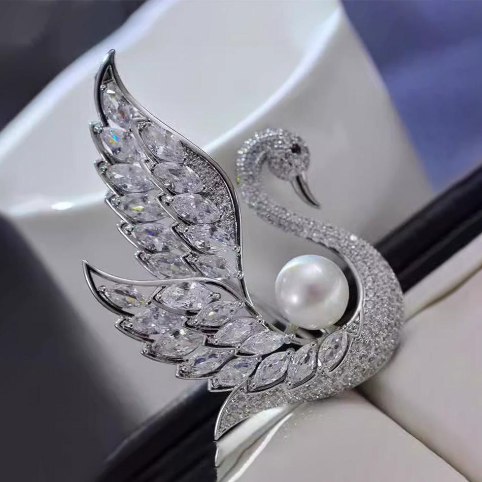 

Брошь-лебедь, женская роскошная брошь с жемчужным темпераментом, брошь Niche High-End, костюм и аксессуары