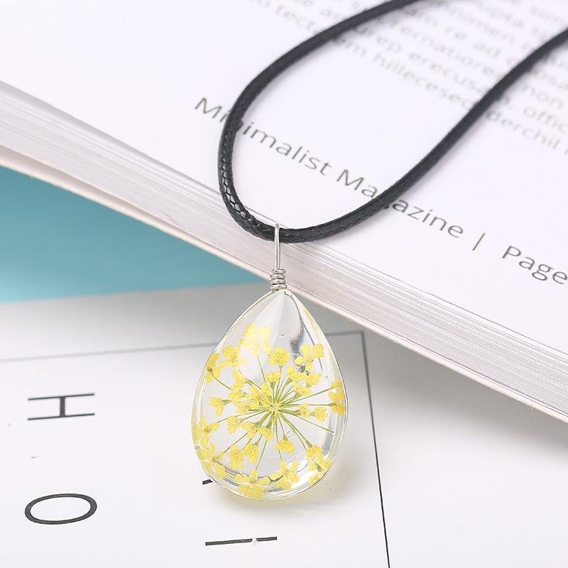 Direct Sales Hand-Wound Water Drop Dried Flower Pendant Dried Flower Plant Specimen Glass Creative Simple Necklace Pendant