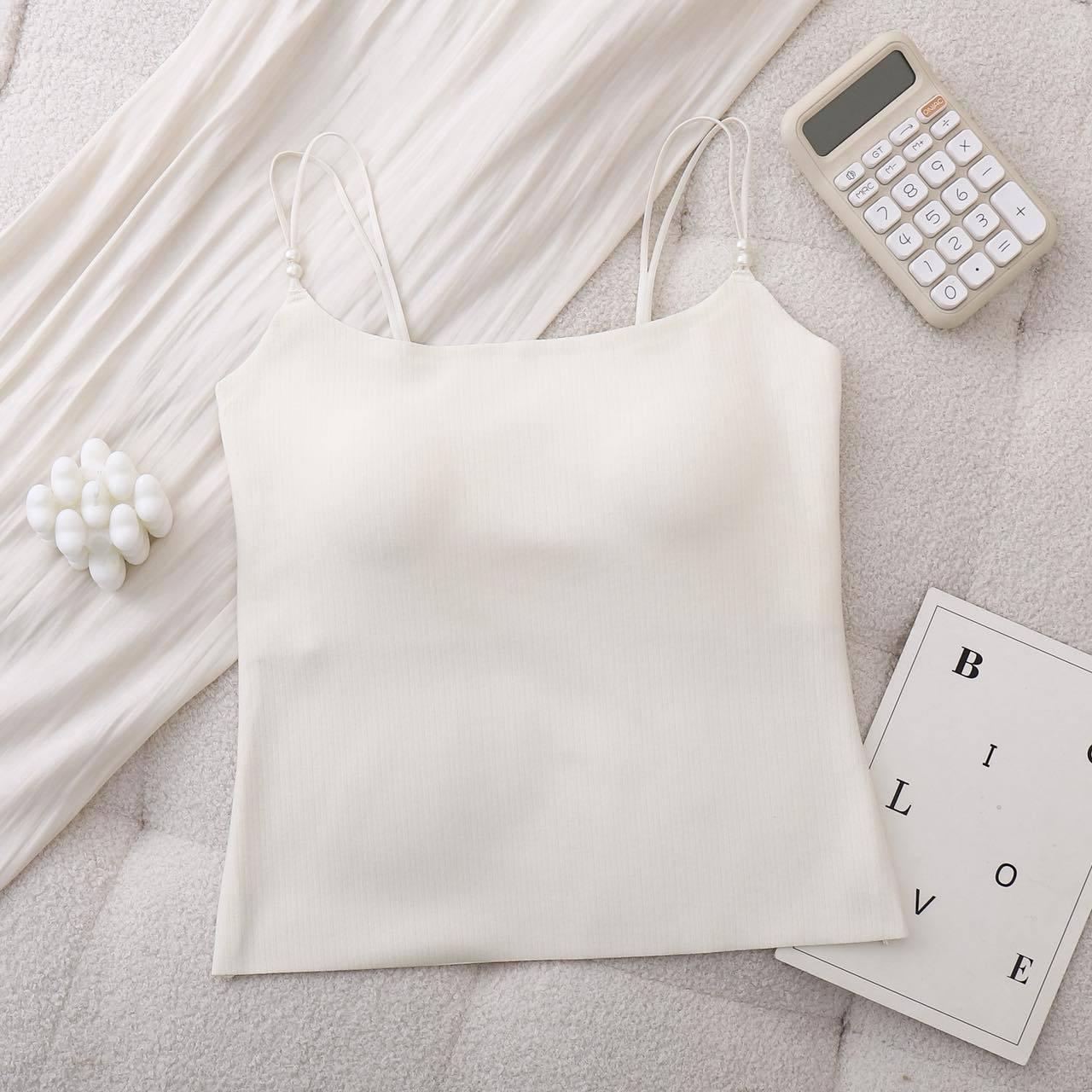 

N008 Бесшовный бархатный топ: U-образный вырез, бретели с жемчугом, встроенные чашки, красивая спина. One Size (80-135 jin)