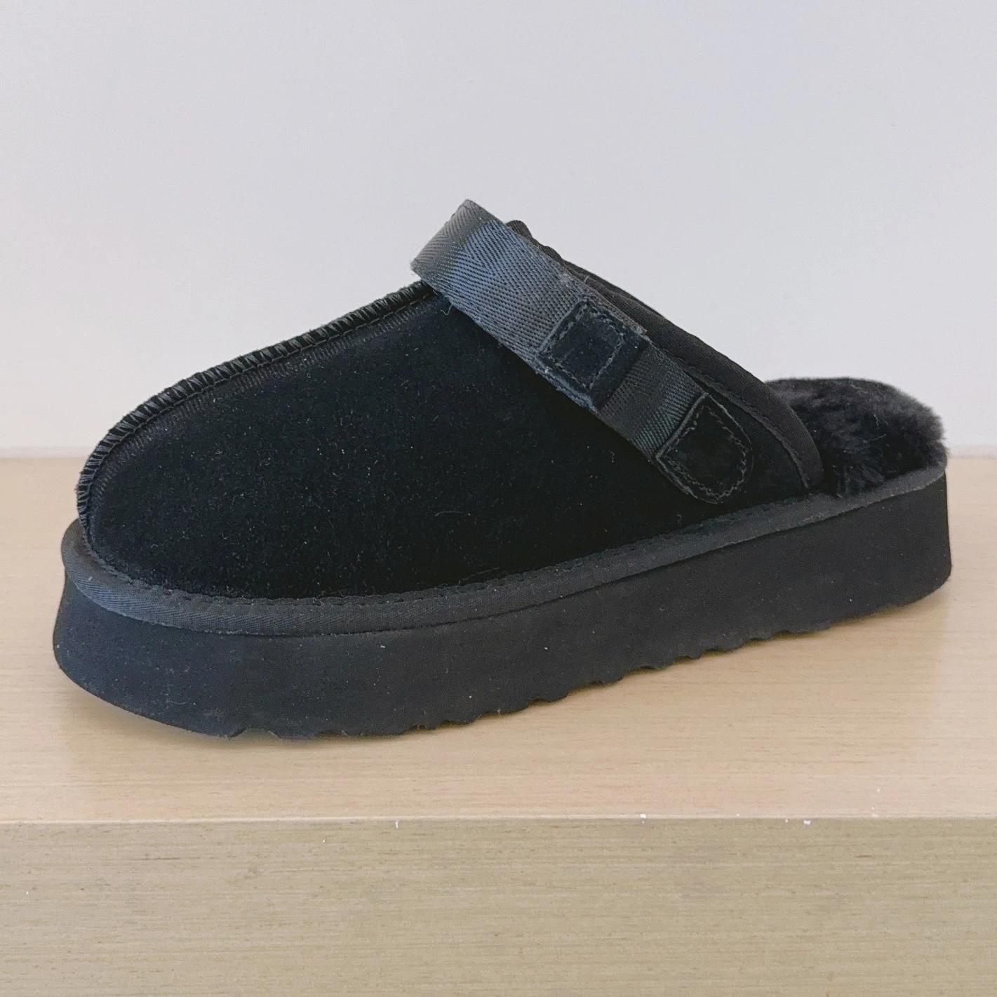 2027 Nouveau Design Hiver Femmes Hommes Mode Cuir Véritable Plateforme Pantoufles Bottes Dames Classique Chaud Maison Fourrure Semelle Épaisse Chaussures 41 noir