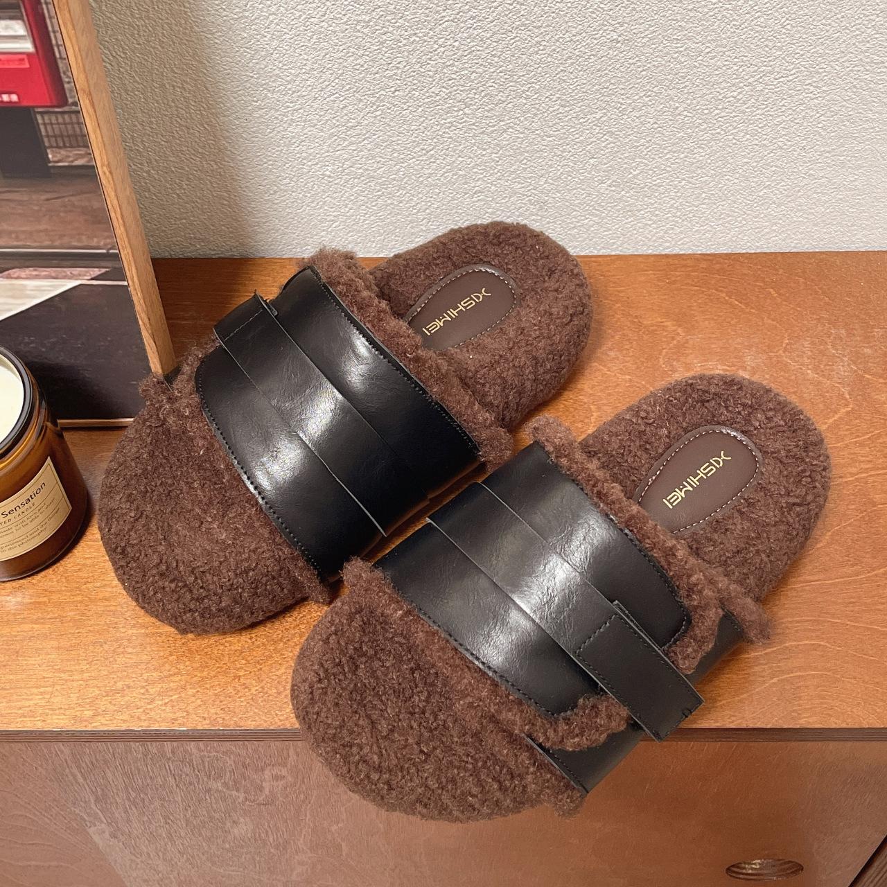 

Wear Velcro retro autumn warm cotton slippers women s 2025 thick-bottomed velvet casual one-word fluffy slippers 40 чёрный