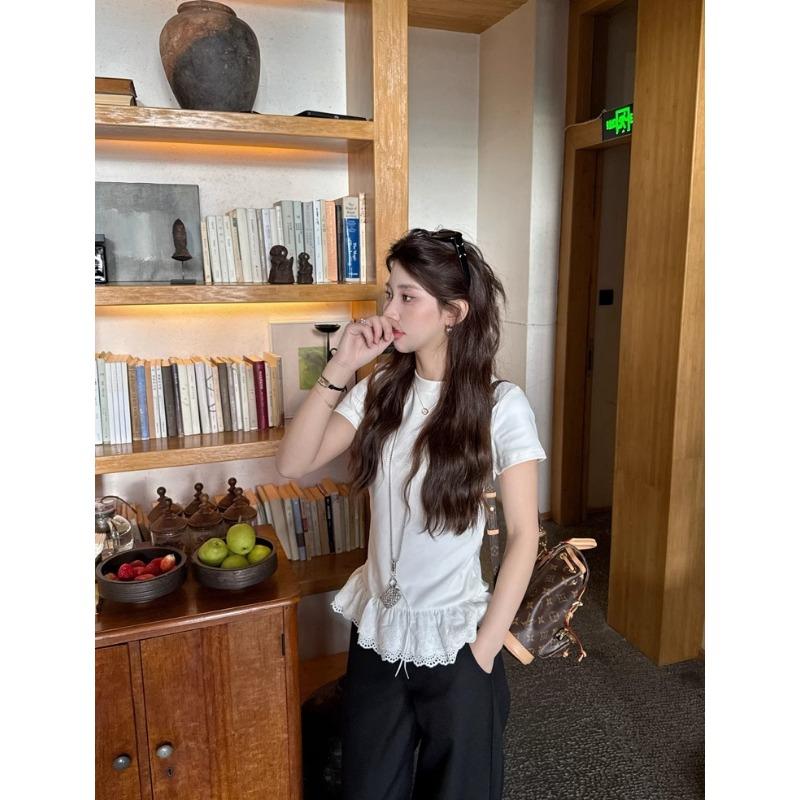Women's Short-Sleeve Top with Ruffled Lace Hem Crew Neck