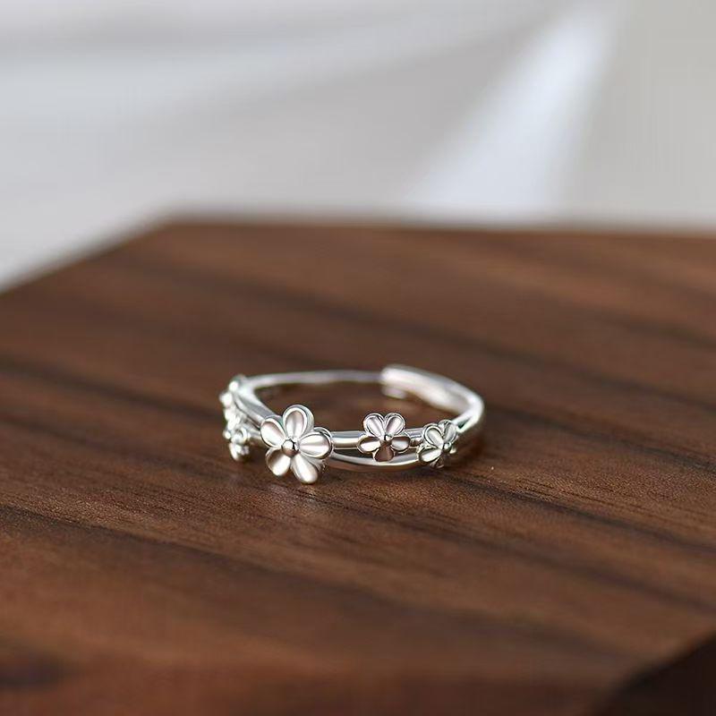 

Минималистичное свежее цветочное регулируемое кольцо для женщин - легкий роскошный китайский стиль, устойчивый к выцветанию