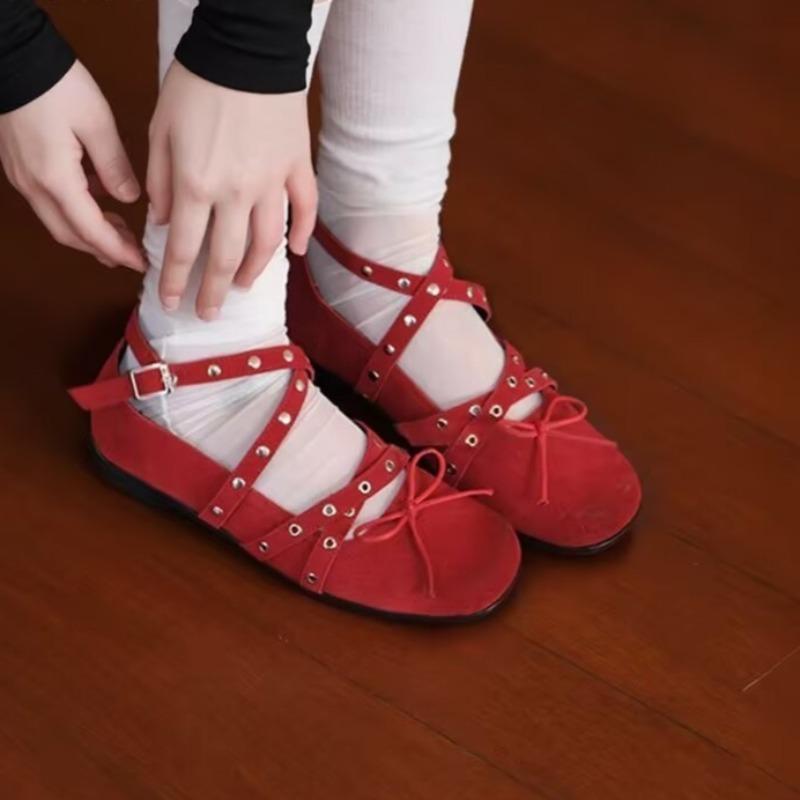 Fashion Flat Shoes Spring New Style Round Head Shallow Mouth Suede Rivet Soft Sole Anti-slip Wear-resistant Single Shoes