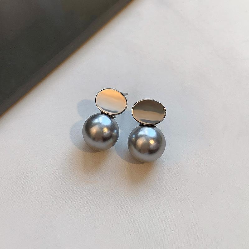

Sterling silver French Australian white pearl stud earrings women s light luxury high-end temperament atmosphere simple and versatile earrings