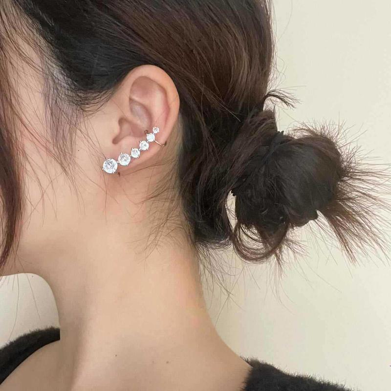 Exquisite Curved Crystal Clip Earrings for Women Simple Ear Climber Rhinestone Ear Cuffs Vintage Casual Versatile Jewelry Gift