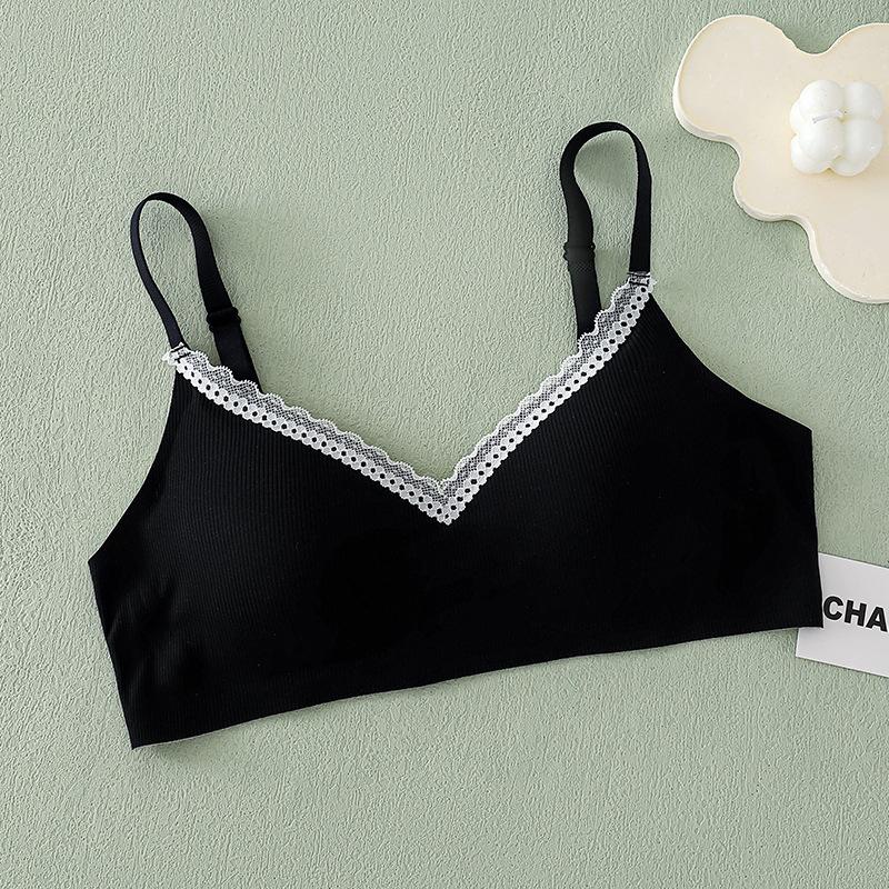 

Japan and South Korea, junior high school students, development period, third-order steel-free jelly glue breathable bra cover, new model 38/85ab through cup чорний