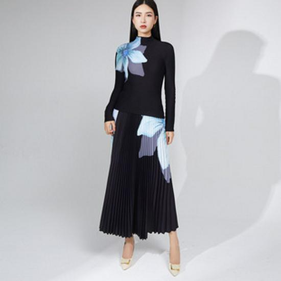 Pleated Skirt & Striped Long-Sleeve Top Two-Piece Set for Women - Spring Collection