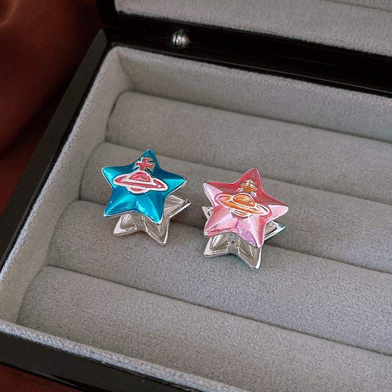 Vintage Pearl Round Earrings: Retro, Versatile High-End Studs with Fashionable Design and Elegant Temperament.