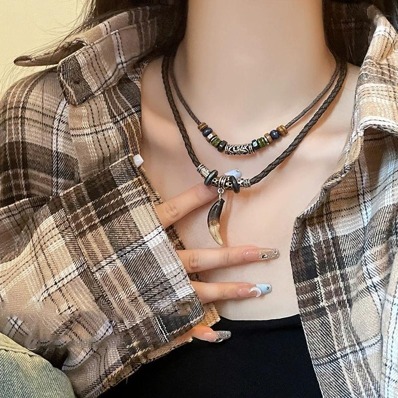 Fashionable And Trendy Charm Wolf Tooth Pendant Woven Rope Necklace For Daily Wear And Travel Accessories