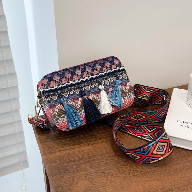 Ethnic Style Small Crossbody Bag For Summer Women With Pu Material And Fringed Design For Casual Travel