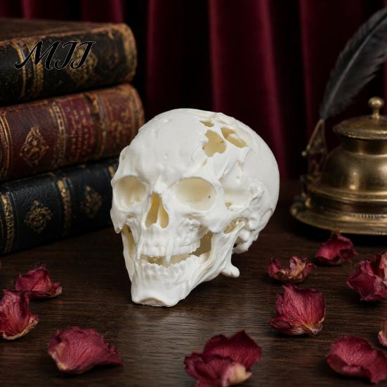 Decorazione Cranio Alieno Ornamento di Halloween, Forma in Resina Sintetica Scultura Figura Dettaglio Osseo Realistico, Ornamento da Tavolo per Feste