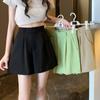 Gonne e pantaloni da donna – Pantaloncini