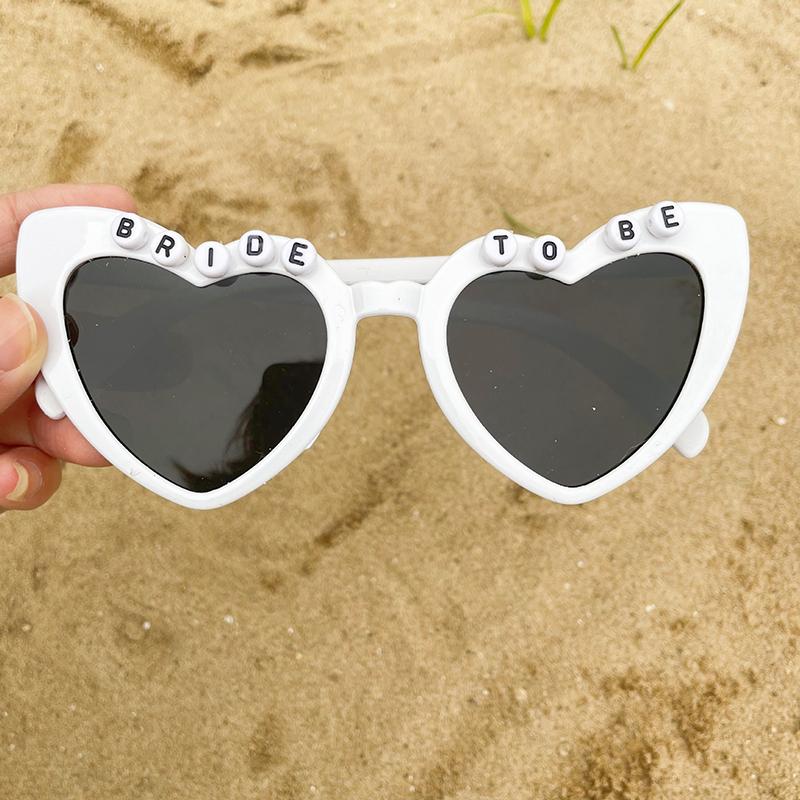 Just Married Herzförmige Sonnenbrille Hochzeit Brautjungfer Braut zu sein Foto-Requisiten Team Braut Brautparty Junggesellinnenabschied