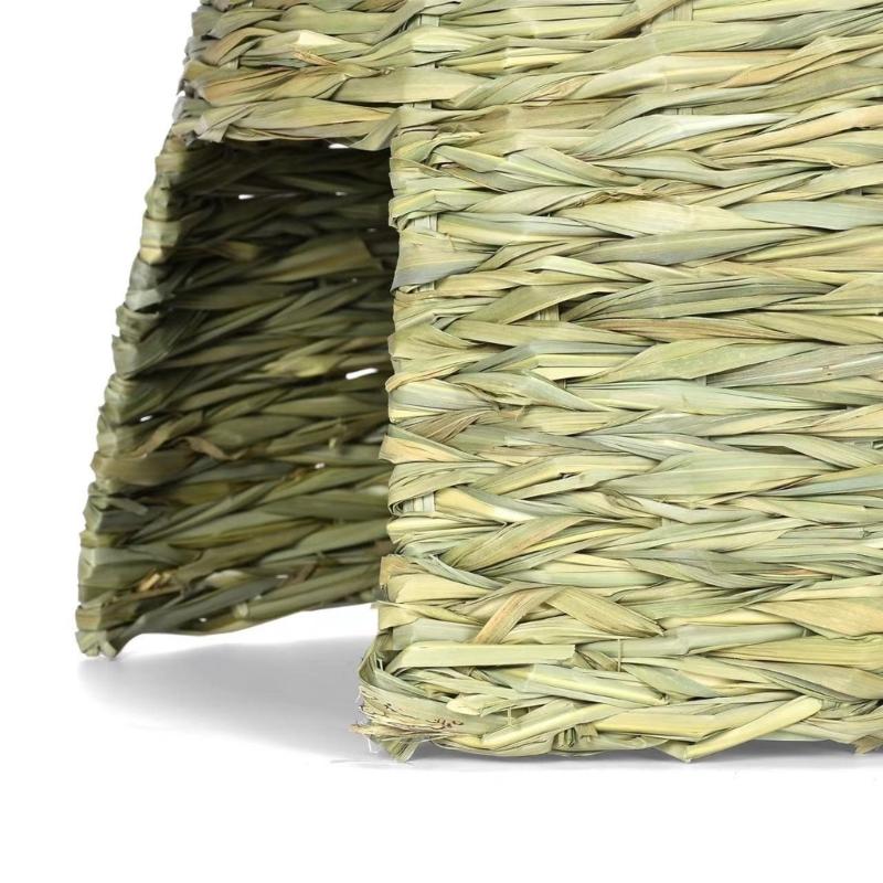 Handwoven Grass Straw House for Small Pet Hideouts Habitat Cave for Small Animals Hedgehogs Squirrels Rabbits Playhouse