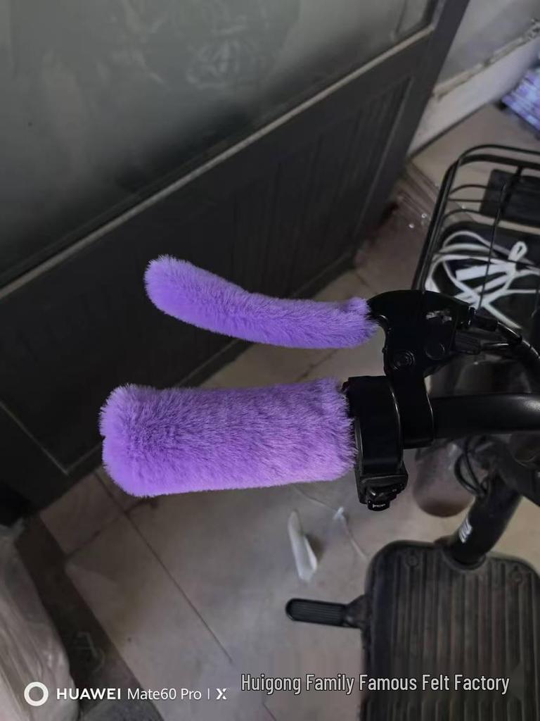 Universal Winter Plush Electric Scooter Handlebar Gloves - Warm, Anti-Freeze Cover for E-bike, Bicycle, and Three-Wheeler