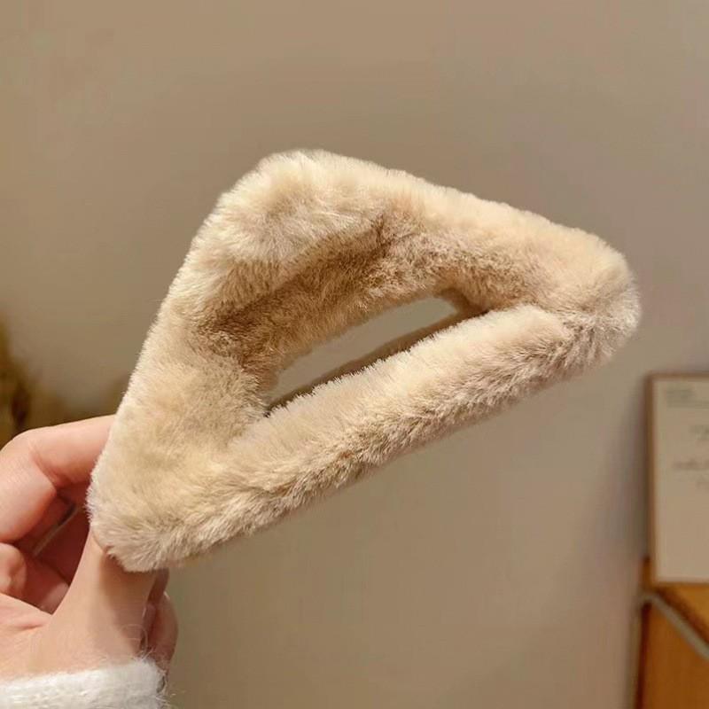 Large Plush Hair Clip: Autumn/Winter Volumizing Shark Clip for Women