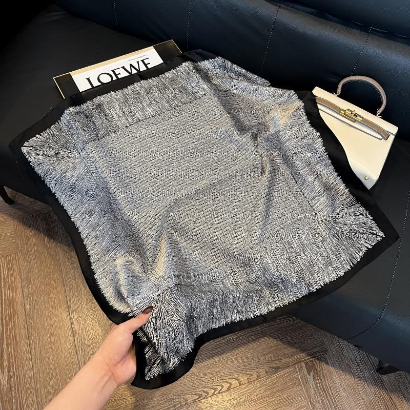 New silk scarf women's fashion versatile high-end small square scarf Korean version neck protection scarf spring and autumn retro scarf binding bag