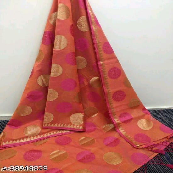 

Индийское традиционное этническое женское сари из хлопка, шелка и жаккарда банараси с блузкой