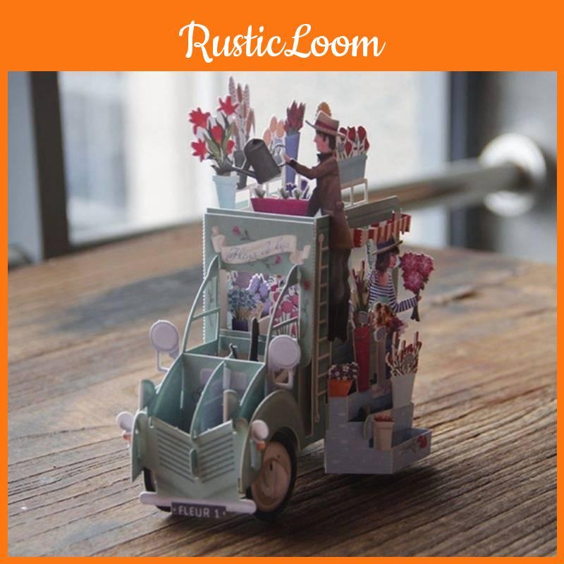 Faltbare Papier-Geburtstagskarte mit handgefertigten Details und Golddruck für Geschenke