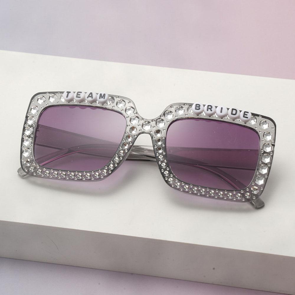 

Bride to Be Sunglasses Sparkling Diamond Square Eyewear for Wedding Bridal Shower Decoration Team Bride Gifts Hen Party Supplies сірий