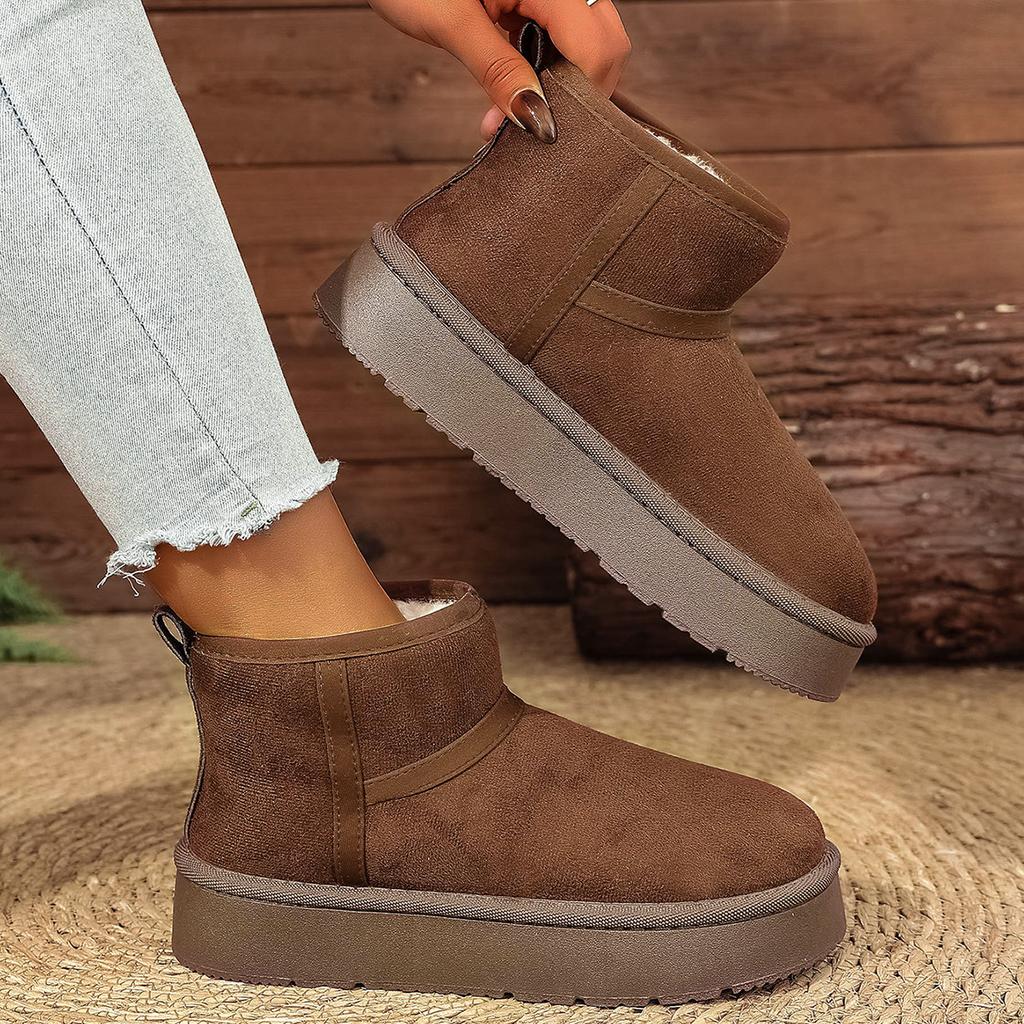 Thick-soled snow boots women's 2025 new winter velvet thickened warm short boots one-pedal sleeve Northeast large cotton shoes