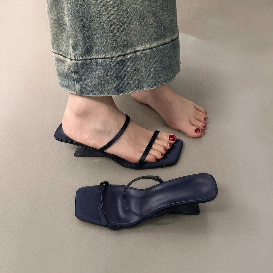 Temperament High-heeled One-word Slippers Women's Shoes Wear 2025 New Summer French Sandals with Skirts, Beautiful Sandals