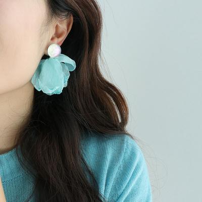 Harz blau Chiffon Blume Fransen Ohrringe Mode Super Fee Stecker Ohrringe Leichter Luxus Hochwertiges Temperament Ohrringe