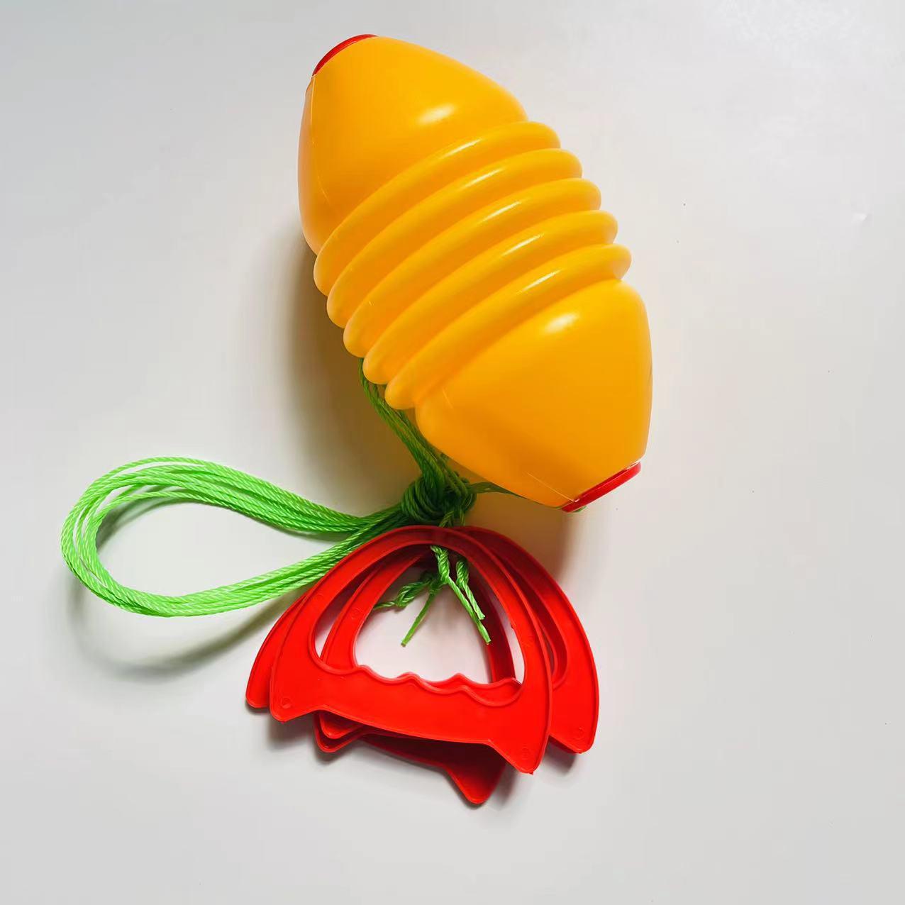 

Large Elastic Pull-Along Ball: Interactive Sensory Toy for Kids Threaded Pull Ball жовтий