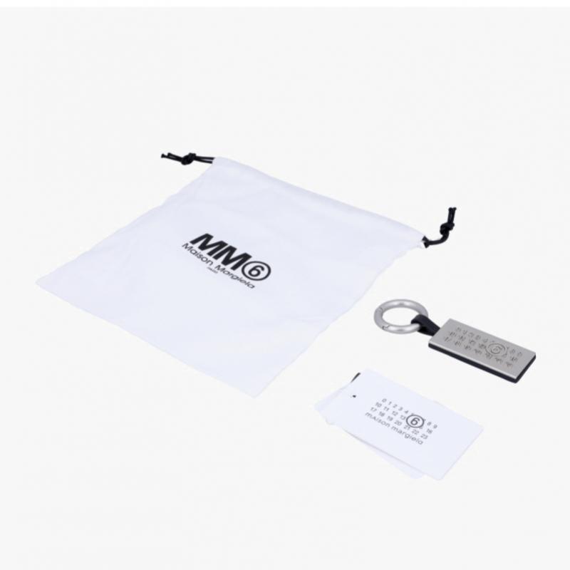 Maison Margiela Mm6 Nummerierungslogo Schlüsselanhänger Sa5ua0005 P8885 T8013