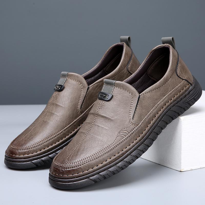 

Мужская повседневная обувь бренды 2024 года модные удобные черные/хаки кожаные туфли для мужчин с мягкой подошвой деловые кожаные туфли без застежек на плоской подошве 44 хаки
